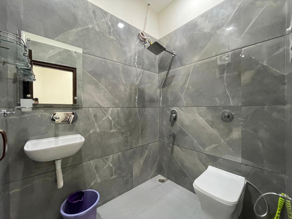 Homestay Comforts 500M From Amritsar Airport 外观 照片