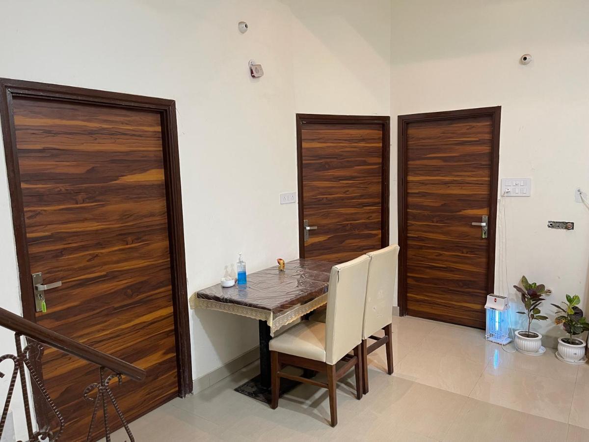 Homestay Comforts 500M From Amritsar Airport 外观 照片