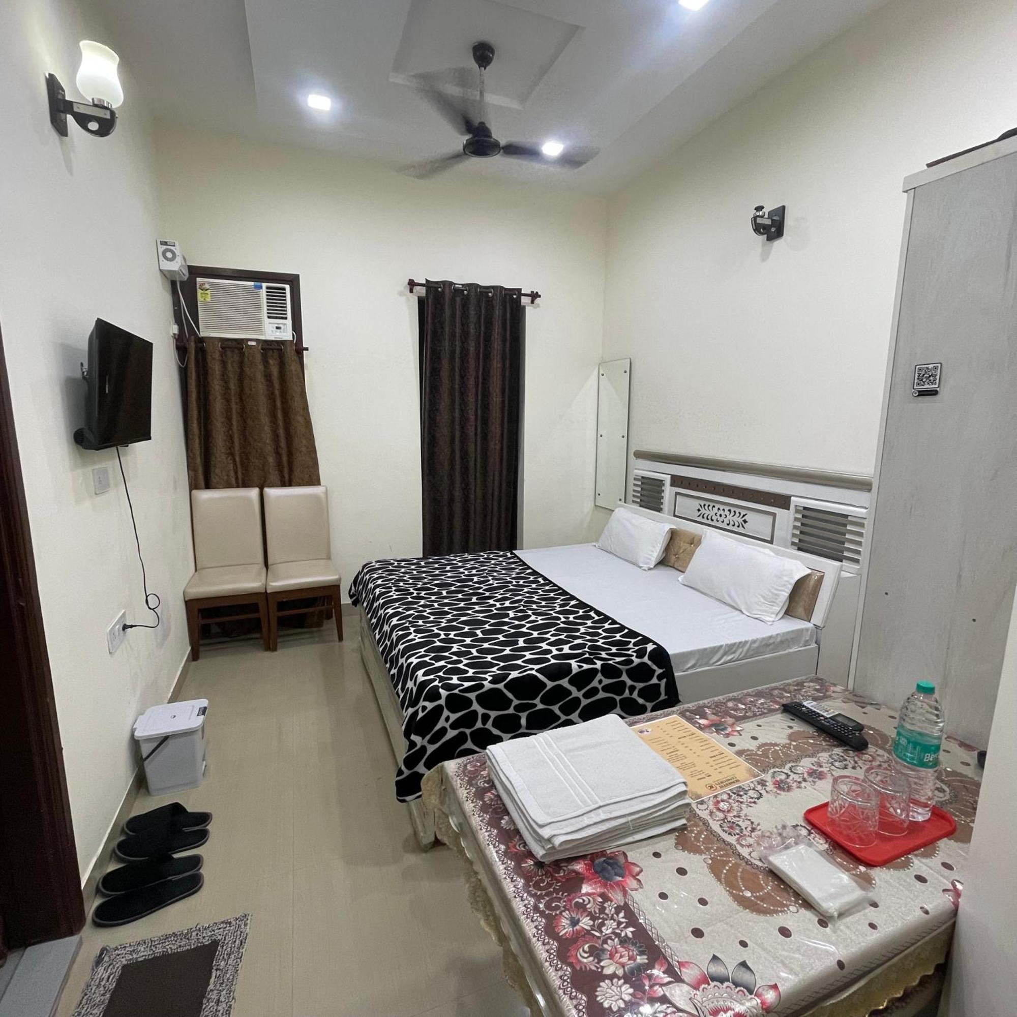 Homestay Comforts 500M From Amritsar Airport 外观 照片
